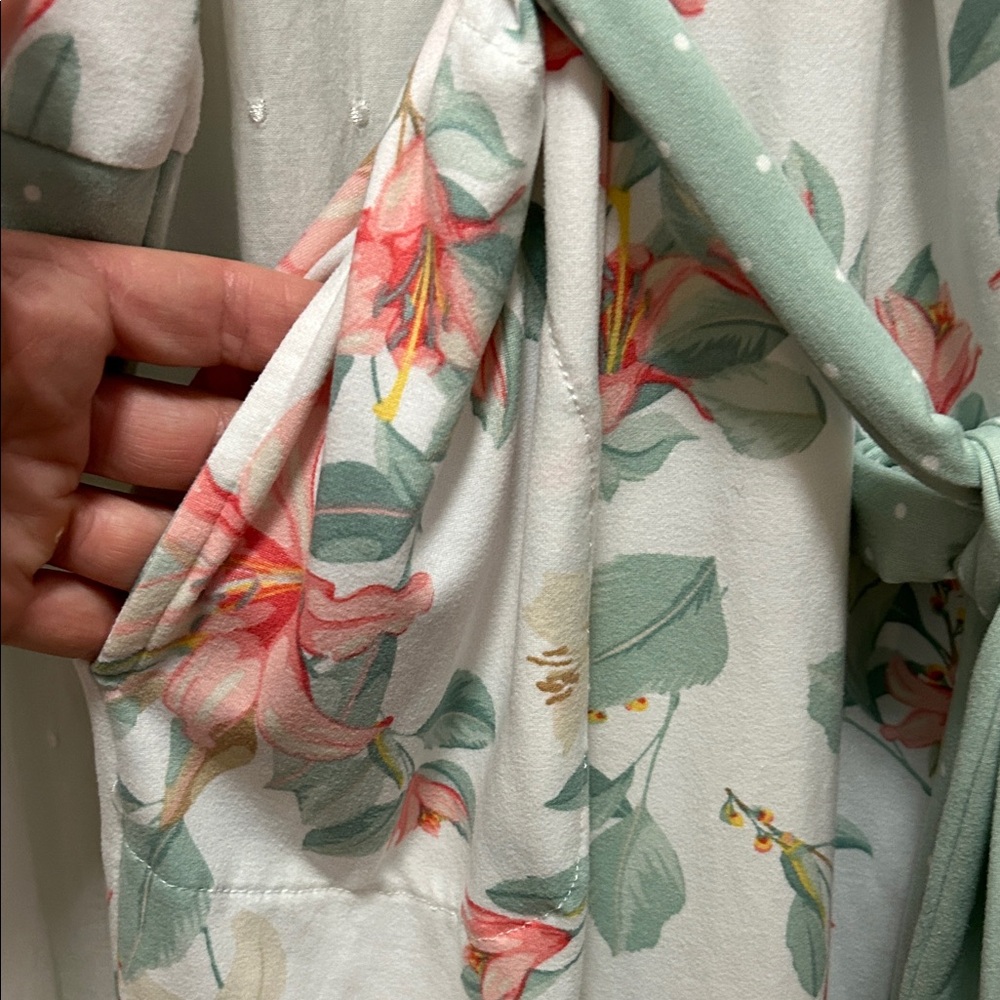 Flora Nikrooz Floral Polka Dot Robe Women’s M Green Feminine Romantic Loungewear - Picture 4 of 15